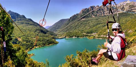 tirolina hoz de jaca|Tirolina Valle de Tena Pirineos